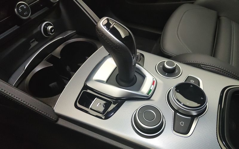 STELVIO 2.2 TD 210CV VELOCE AT8 Q4 MY24